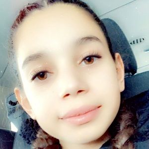 Meet your Posher, Gyni